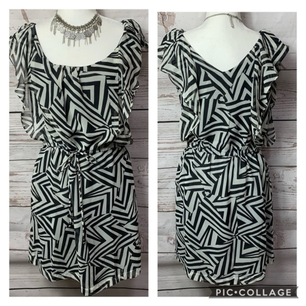 NWT Umgee Diagonal Print Sleeveless Dress